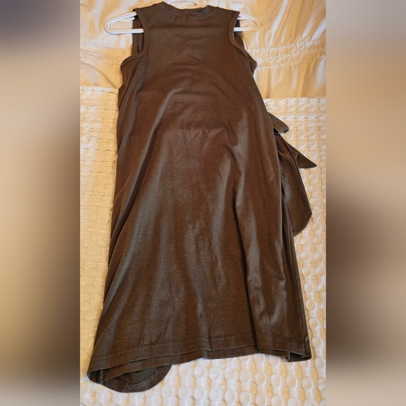 Olive Green Sleeveless Dress - Picture 3 of 4